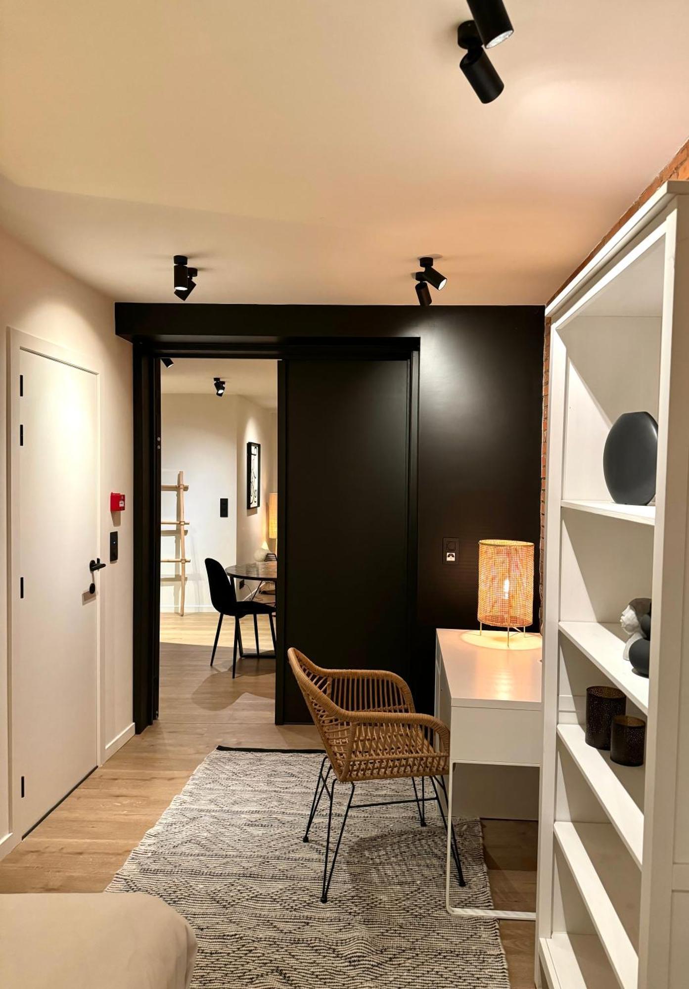 Luxury Apartment With Cosy Garden! Гент Екстер'єр фото