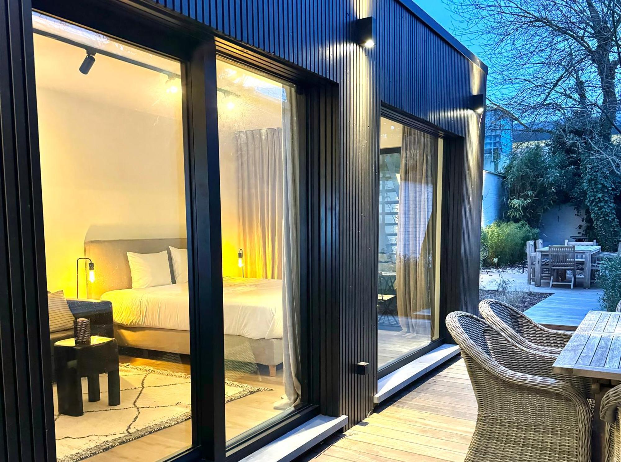 Luxury Apartment With Cosy Garden! Гент Екстер'єр фото